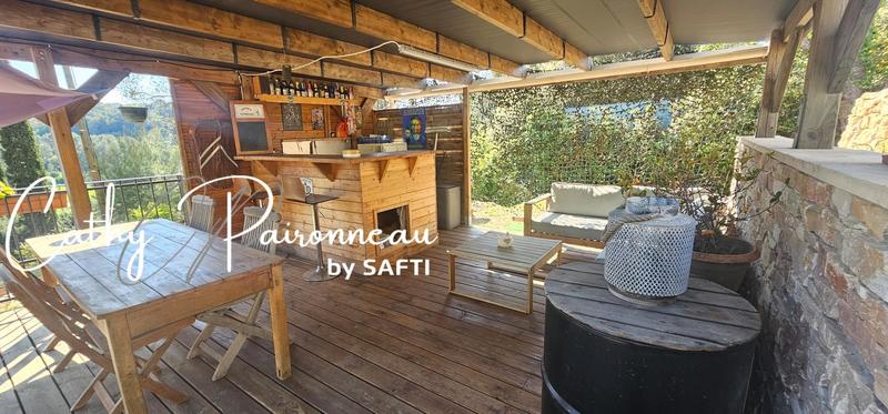 Maison - 147 m² - 6 pièces