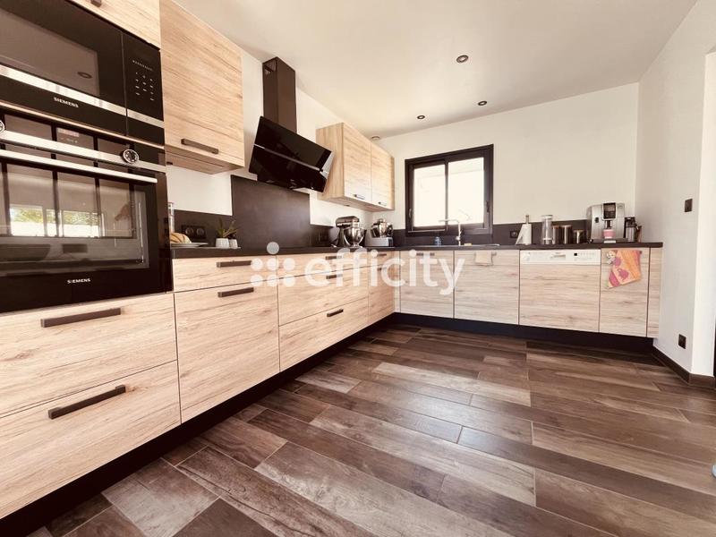 Maison - 152 m² - 6 pièces