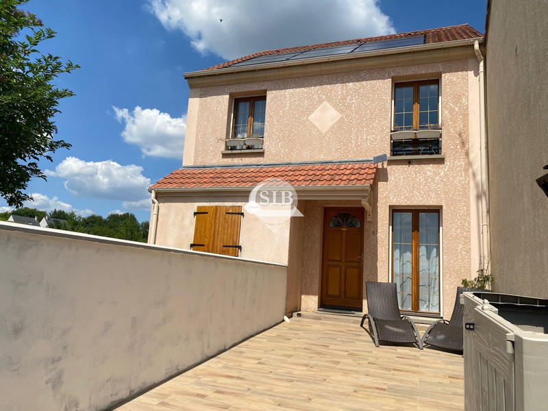 Maison - 98 m² - 6 pièces