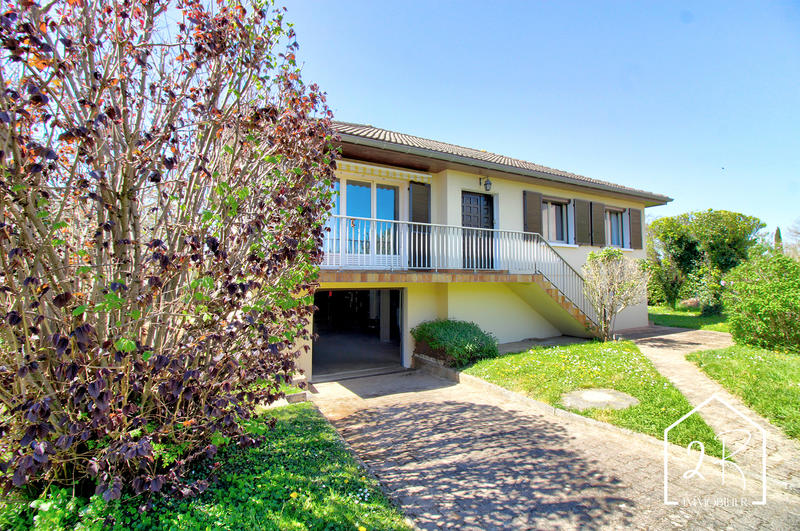 Maison - 95 m² - 4 pièces