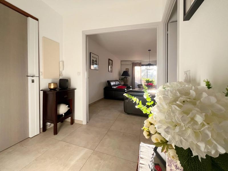 Appartement - 81 m² - 3 pièces