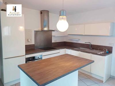 Maison - 128 m² - 7 pièces