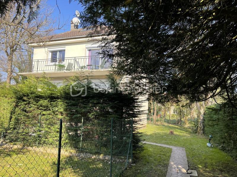 Maison - 167 m² - 9 pièces