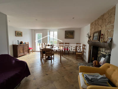 Maison - 101 m² - 6 pièces