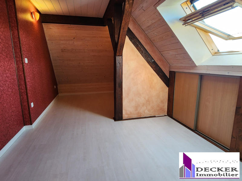 Maison - 167 m² - 8 pièces