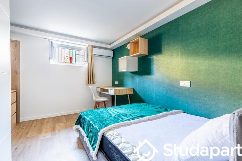 Chambre - 13 m² - 1 pièce