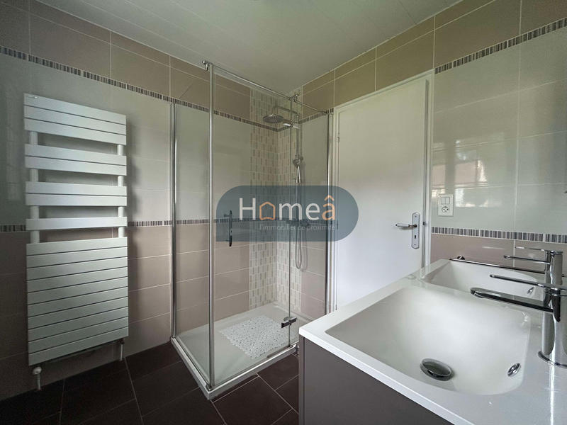 Maison - 137 m² - 7 pièces