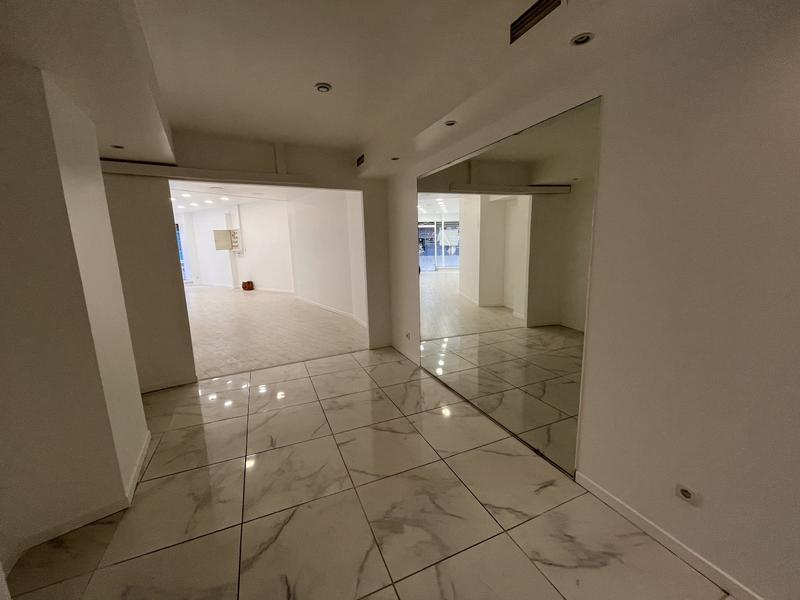 Local commercial - 102 m²