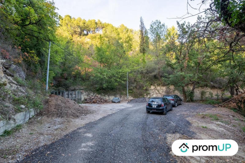 Terrain de loisirs - 2 800 m²