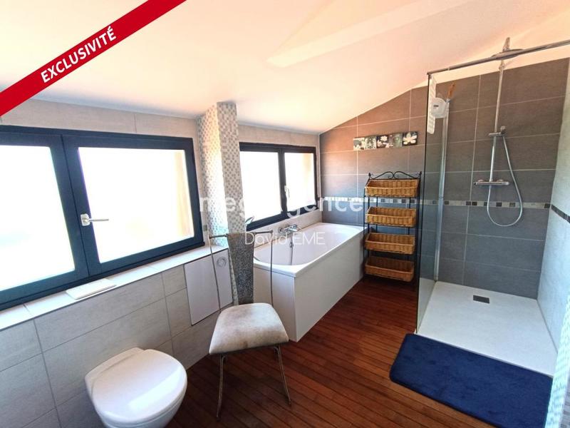 Grange - 360 m² - 10 pièces