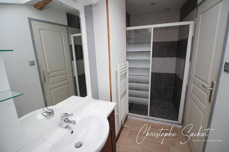 Maison - 63 m² - 4 pièces