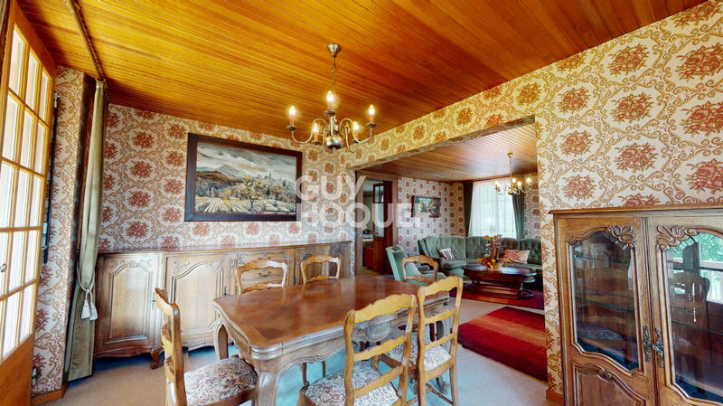 Maison - 160 m² - 9 pièces