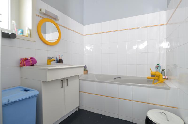 Maison - 202 m² - 8 pièces