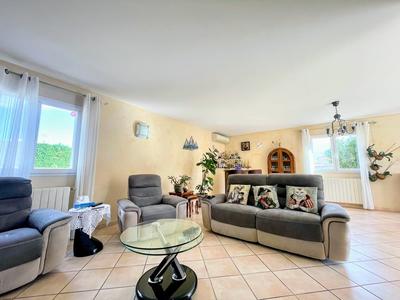 Villa - 143 m² - 5 pièces