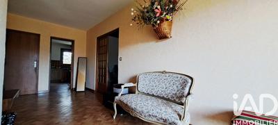 Maison - 229 m² - 7 pièces