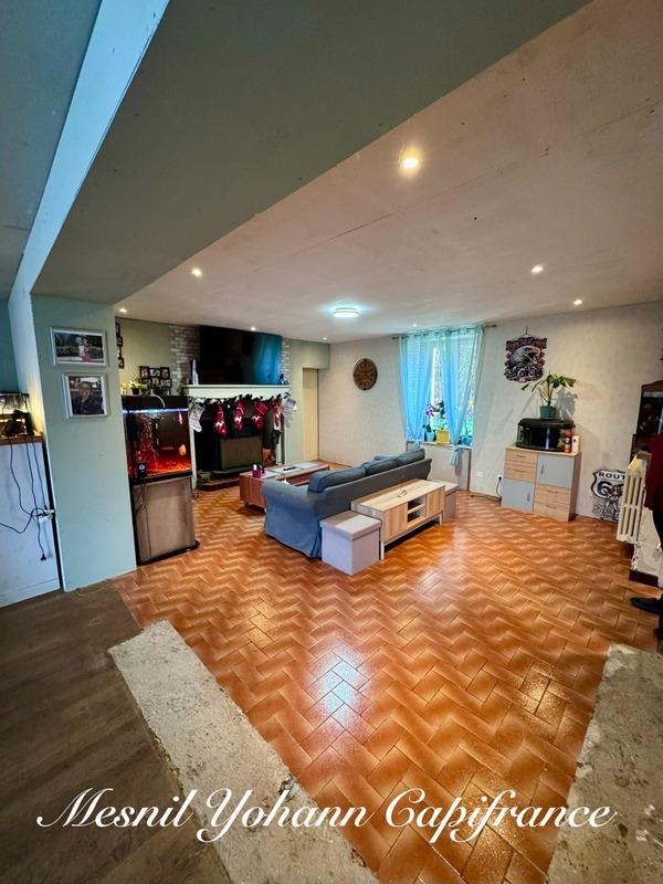 Maison - 212 m² - 7 pièces