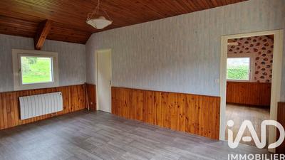 Maison - 98 m² - 5 pièces