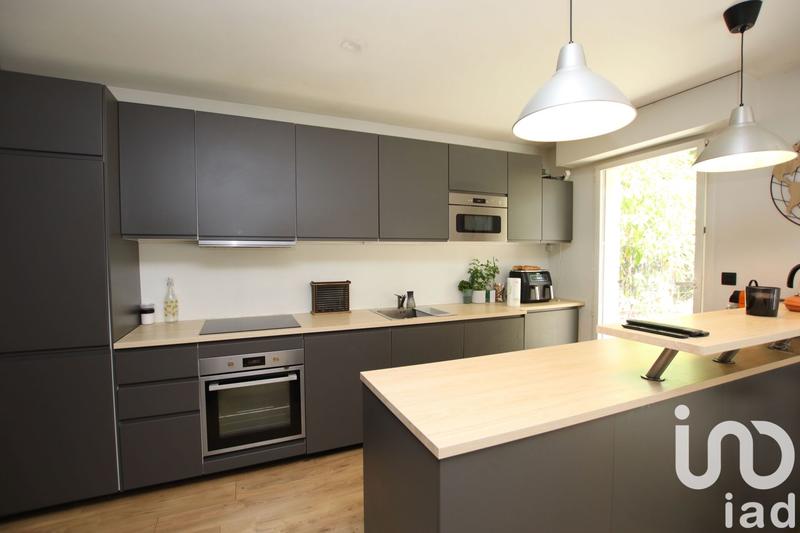 Appartement - 93 m² - 5 pièces