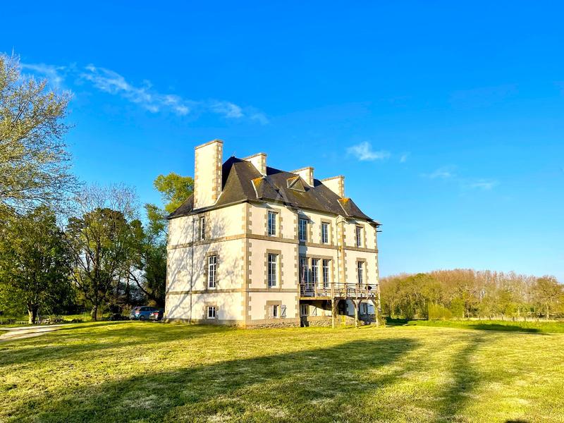 Maison de domaine - 250 m² - 8 pièces