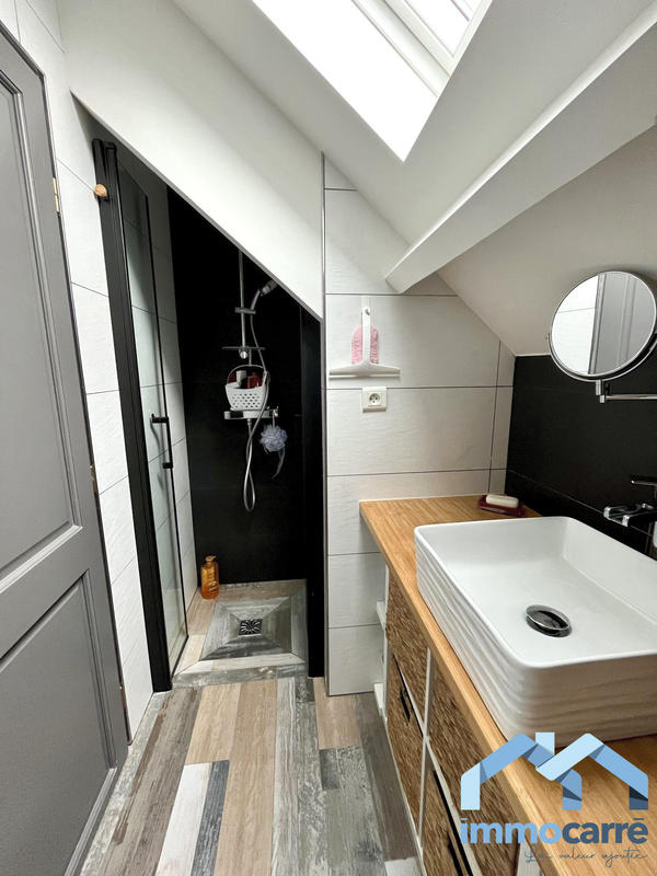 Maison - 85 m² - 4 pièces