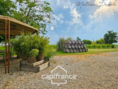 Propriété - 248 m² - 7 pièces