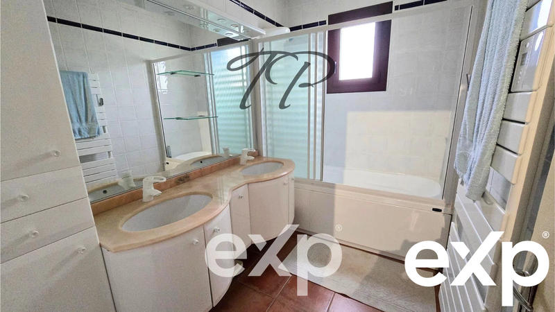 Villa - 143 m² - 7 pièces