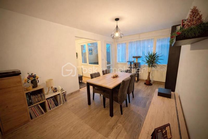Appartement - 77 m² - 4 pièces
