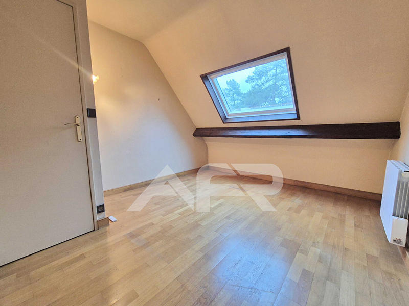 Maison - 112 m² - 6 pièces