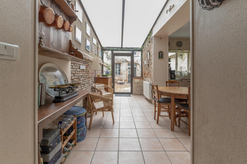 Maison - 225 m² - 7 pièces