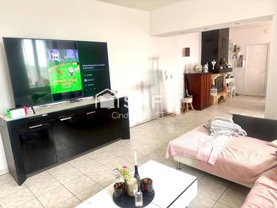 Maison - 136 m² - 6 pièces