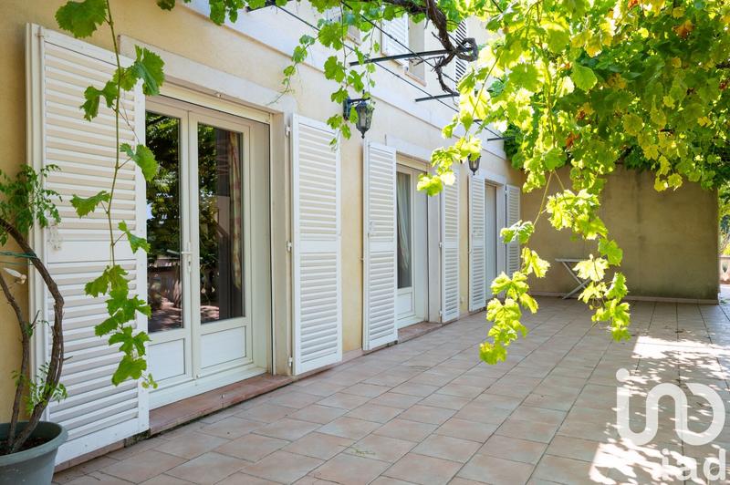 Maison - 268 m² - 6 pièces