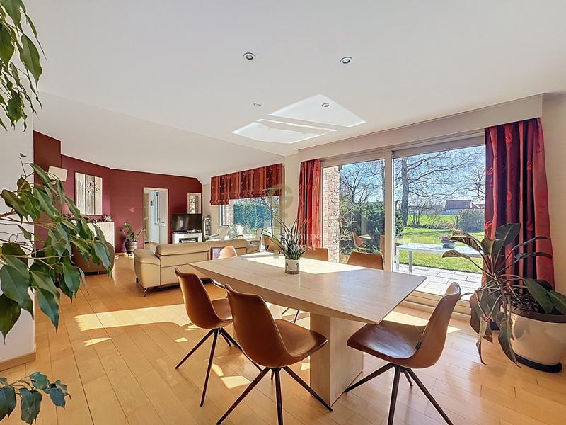 Maison - 145 m² - 5 pièces