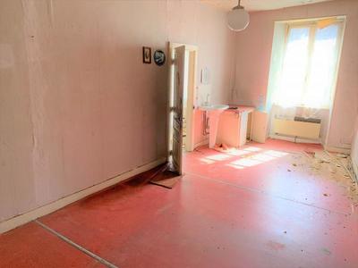 Maison - 220 m² - 6 pièces