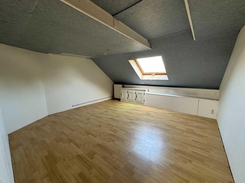 Corps de ferme - 270 m² - 10 pièces