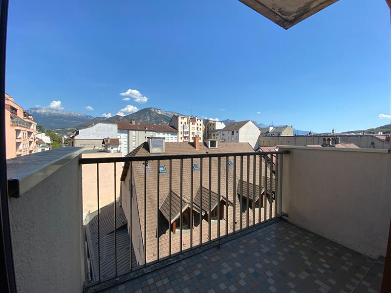 Appartement - 82 m² - 3 pièces