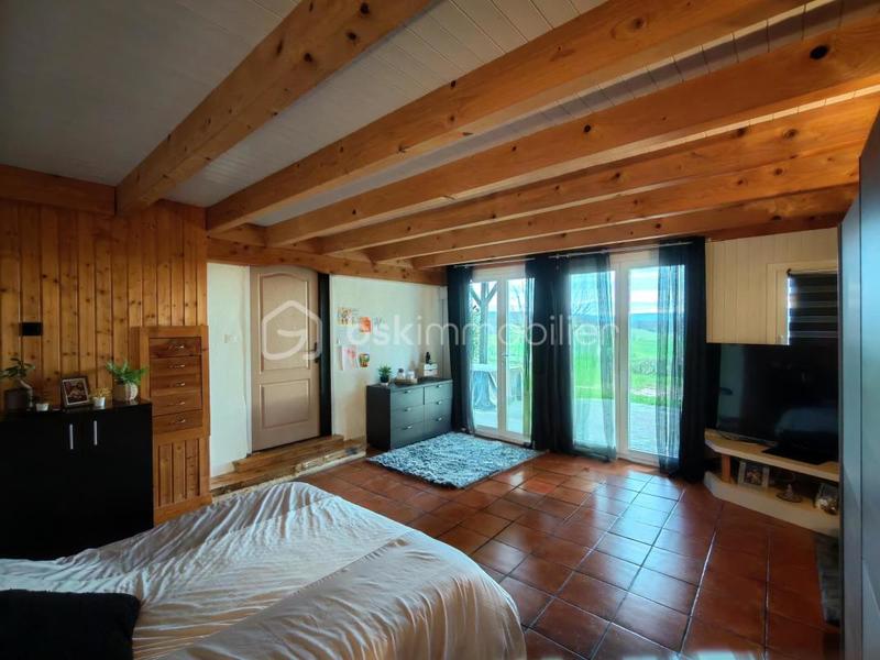 Corps de ferme - 171 m² - 8 pièces