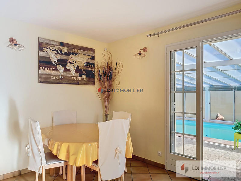 Maison - 95 m² - 4 pièces