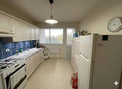 Appartement - 81 m² - 4 pièces