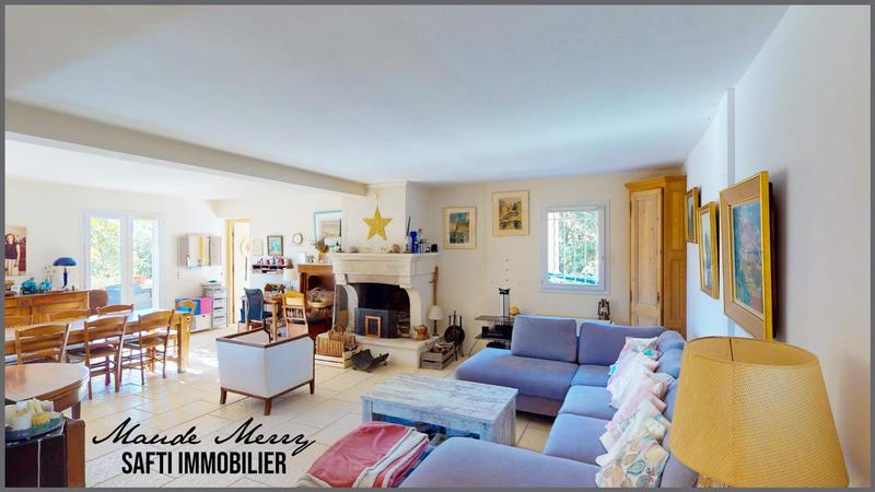 Maison - 170 m² - 8 pièces