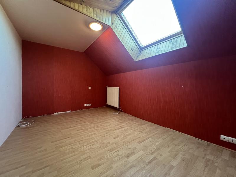 Maison - 162 m² - 9 pièces