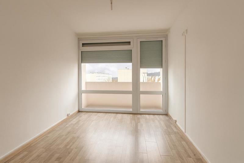 Appartement - 92 m² - 4 pièces