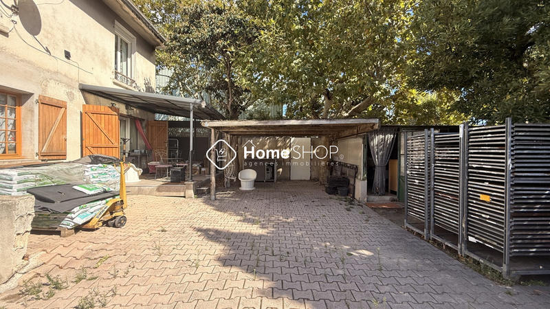 Maison traditionnelle - 157 m² - 3 pièces