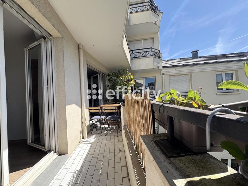 Appartement - 93 m² - 4 pièces