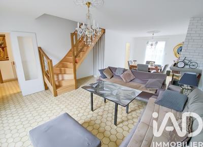 Maison - 101 m² - 5 pièces