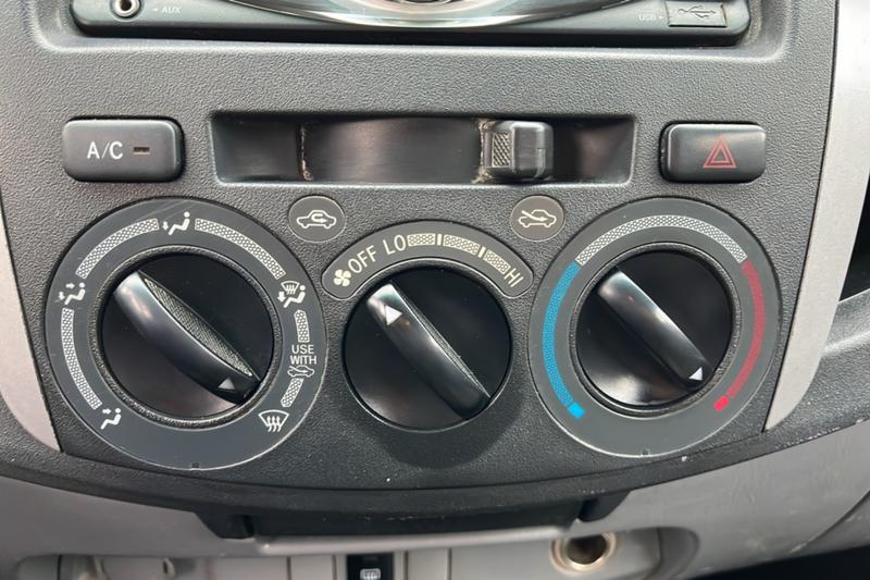 Toyota Hilux 2.4 d-4d 144 Legende Xtra