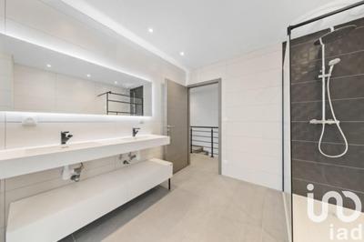 Maison - 185 m² - 5 pièces