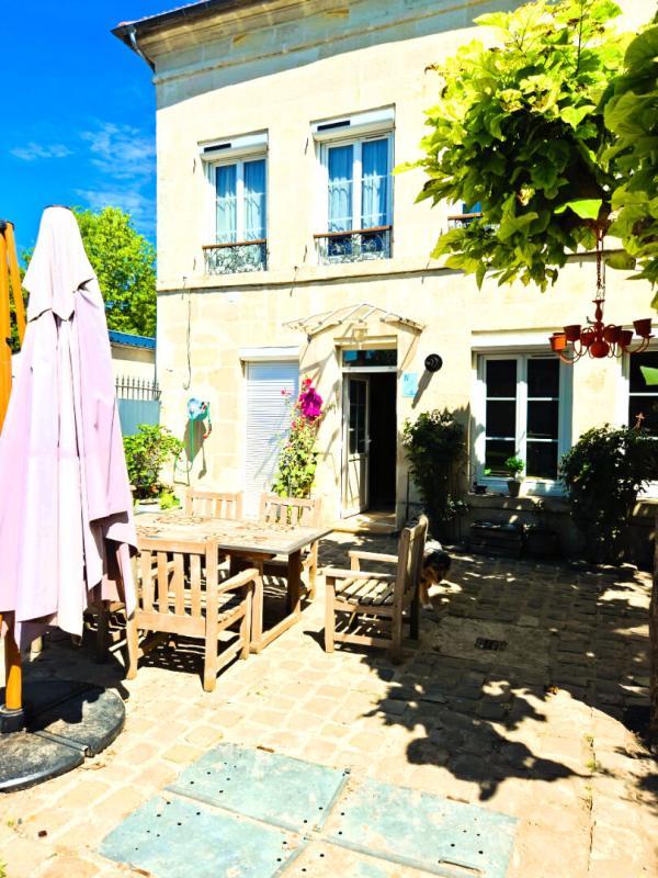 Maison - 165 m² - 8 pièces