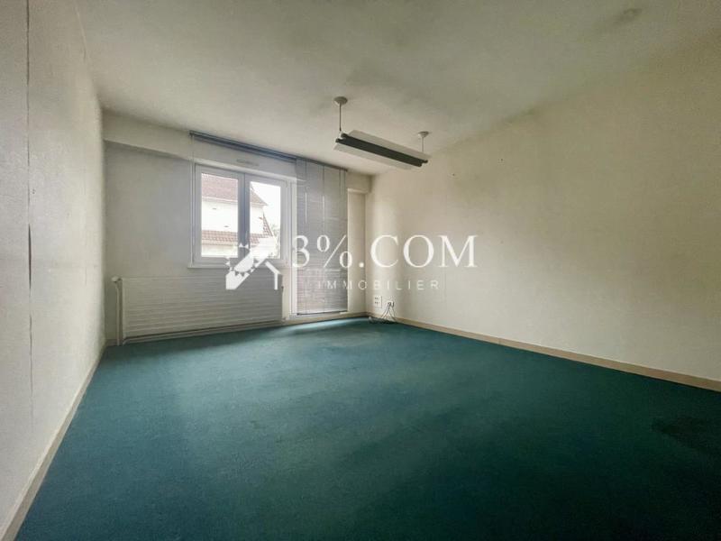 Maison - 334 m² - 20 pièces