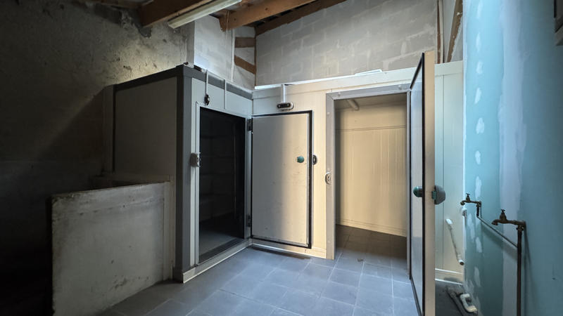 Local commercial - 133 m²