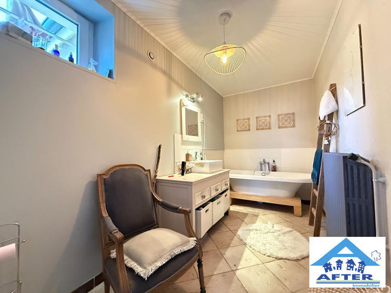 Maison - 217 m² - 7 pièces